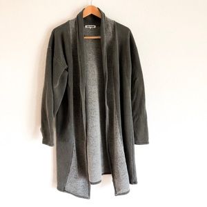 Joah Brown wash black Sherpa etoile cardigan